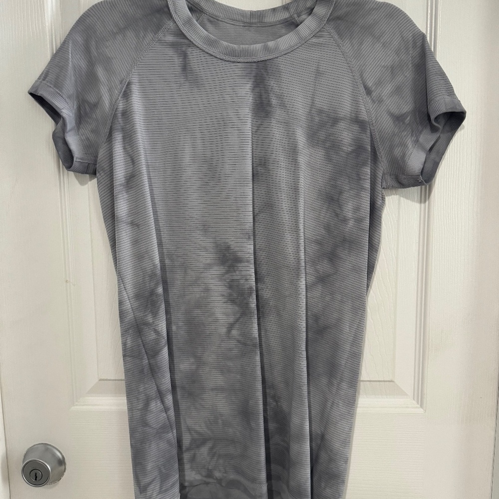 Lululemon Swiftly Tech 2.0  S/S  Hip Length Marble Dye Rhino Gray